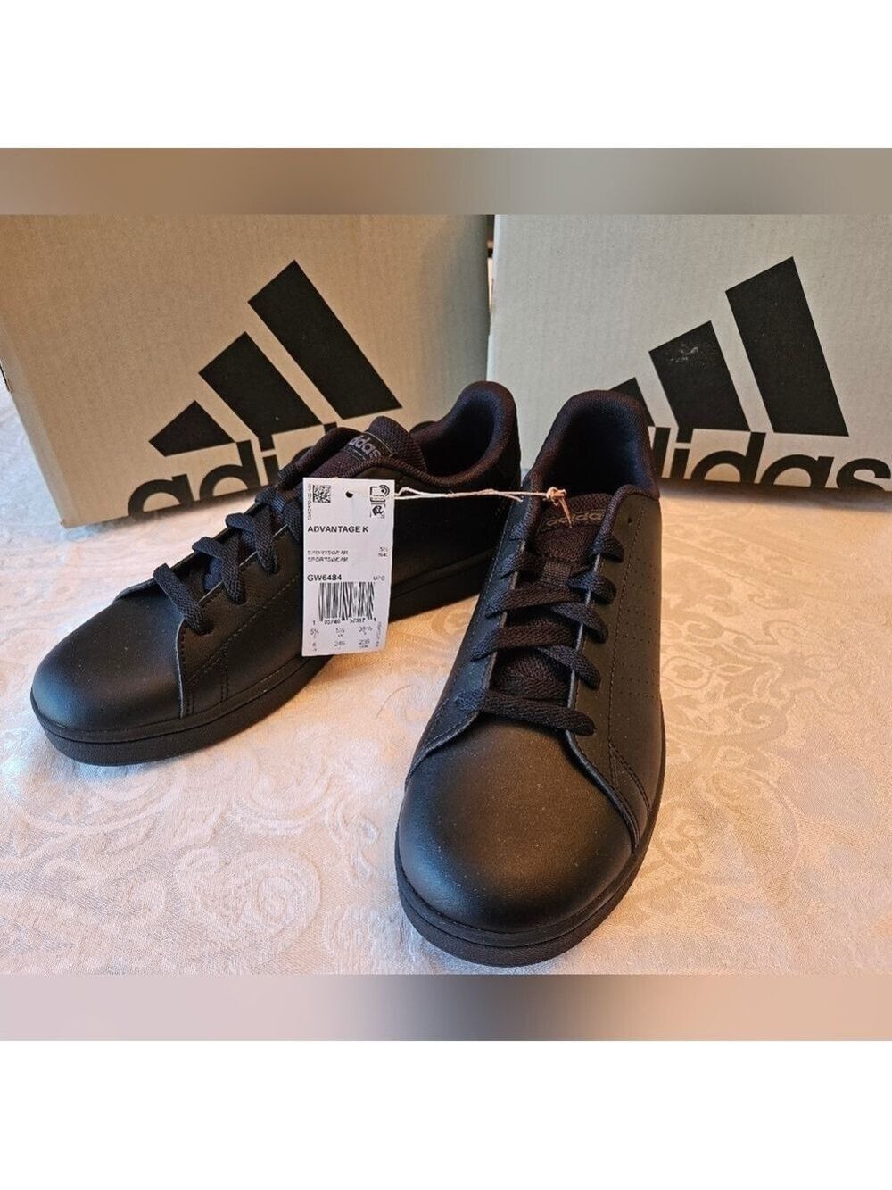 Adidas Kid's Black Advantage K Court Shoes, Size 6 Big Kids, NWT